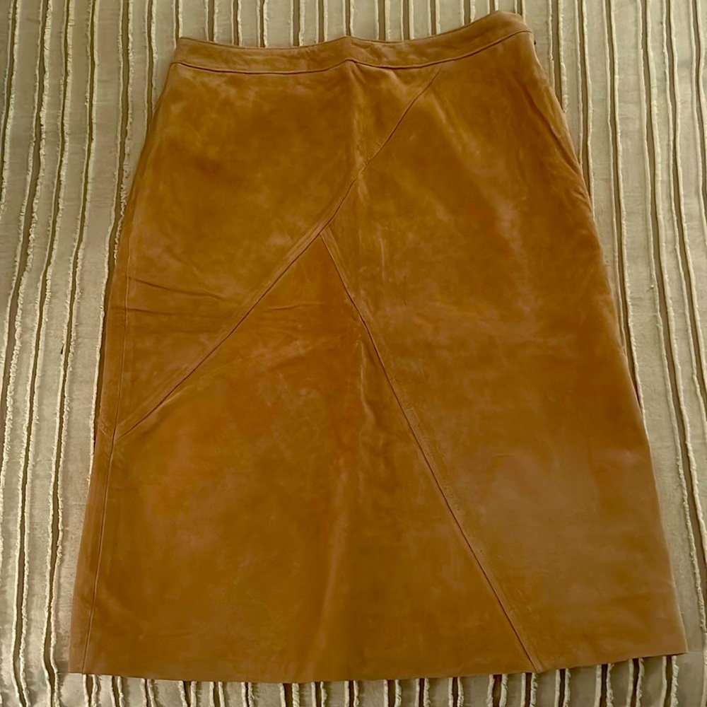 Vintage KATE HILL CASUAL Tan Suede Skirt Size 4